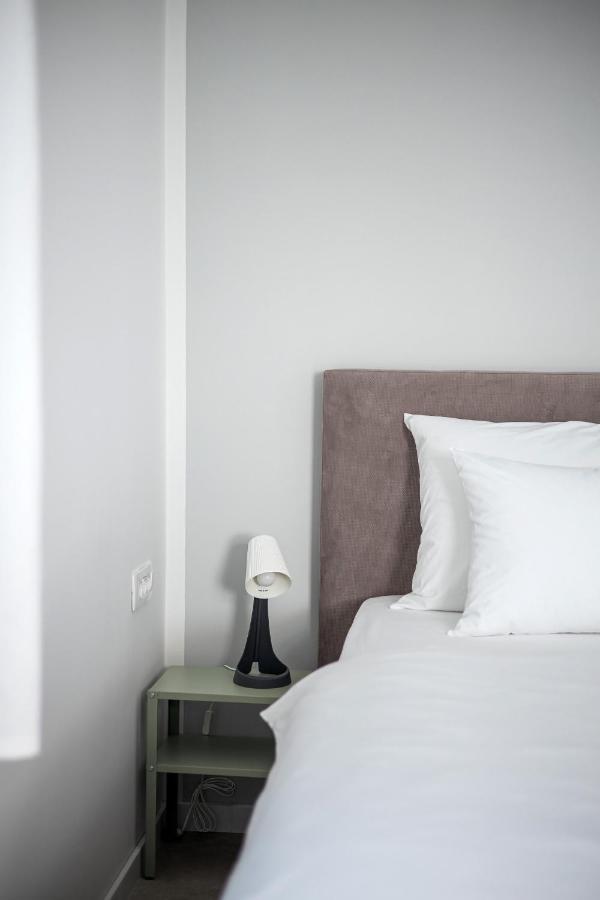 Studio Apartments Yucca, 2-Min To The Beach And 5 To Трогир Экстерьер фото